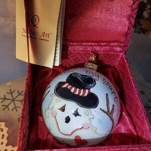 Ne'Qwa Art Vintage ornament.